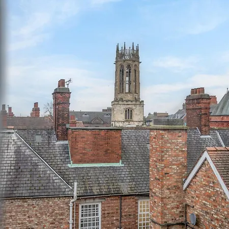8 Rowntree House * York
